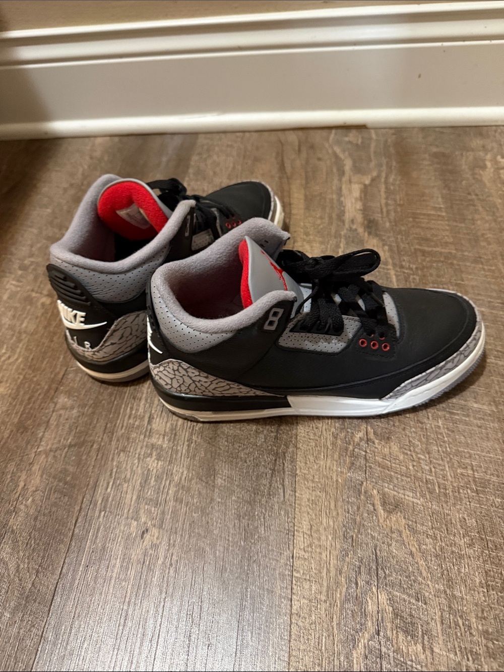 Nike Black/Grey/Red Men’s Retro Basketball Sneakers